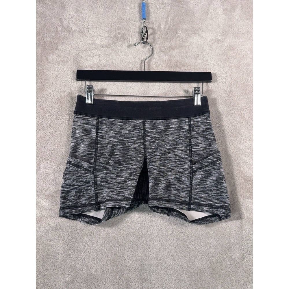 Lululemon Speed Track Shorts Womens Size 6‎ Gray Floral Performance Lounge